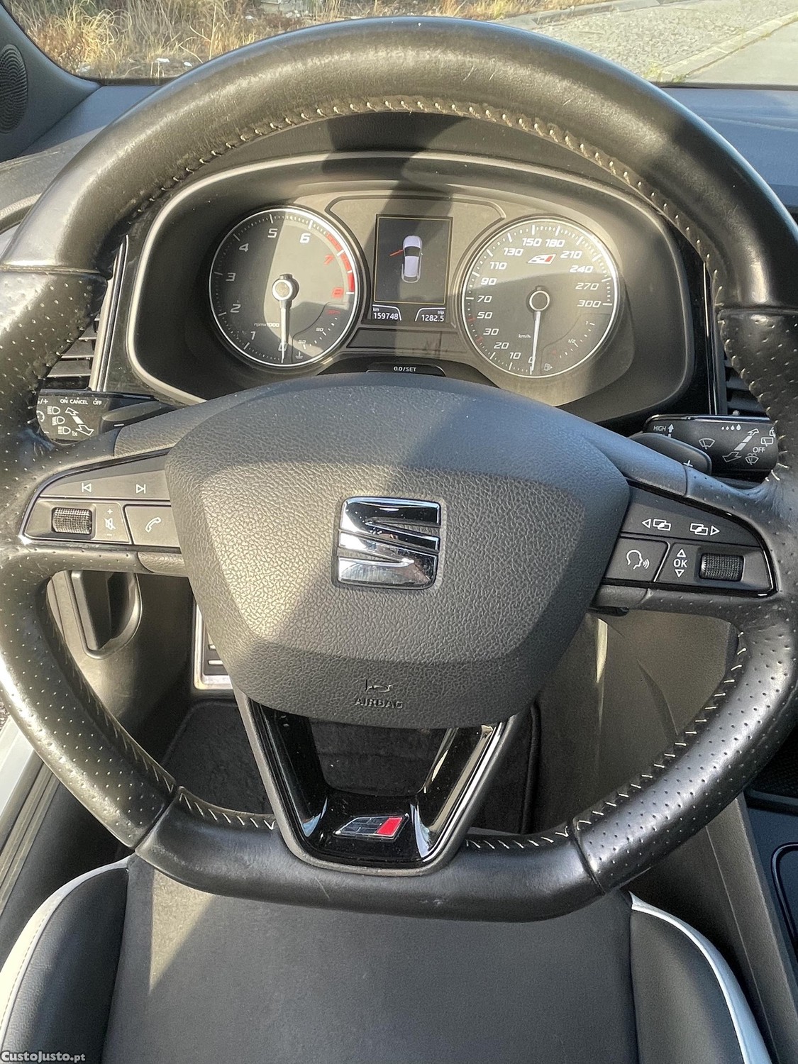 Seat Leon Cupra  2.0 TSI - 14 — photo 4