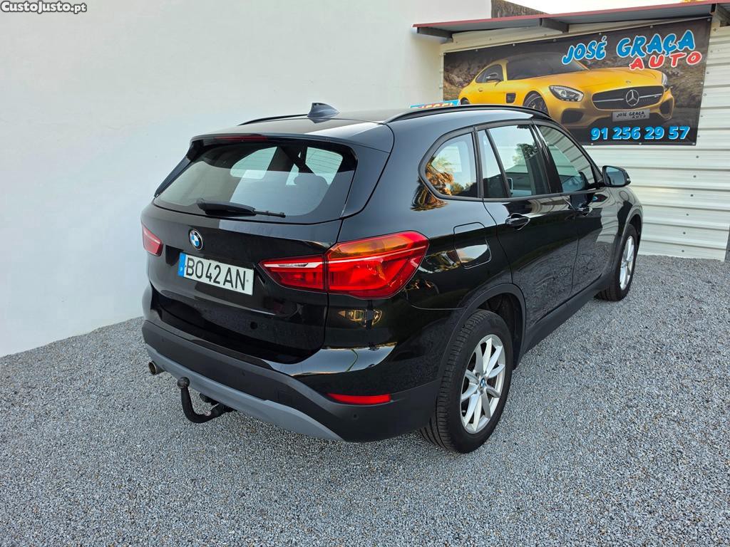 BMW X1 1.6D 116cv S-Drive Advantage 10/2018 - 18 — photo 4