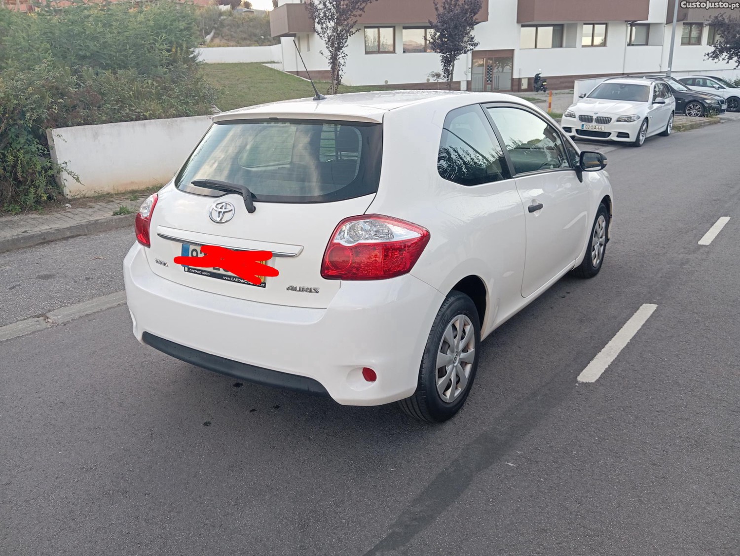 Toyota Auris 1.4d4d impecável - 11 foto 4