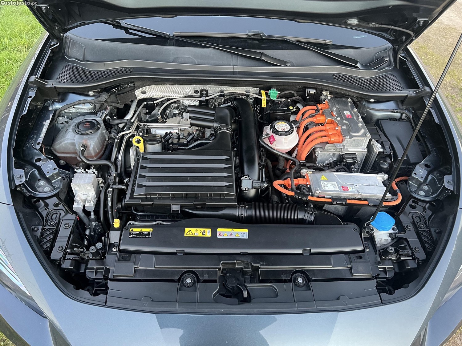 SEAT Leon HíbridoFr — fotografia 3
