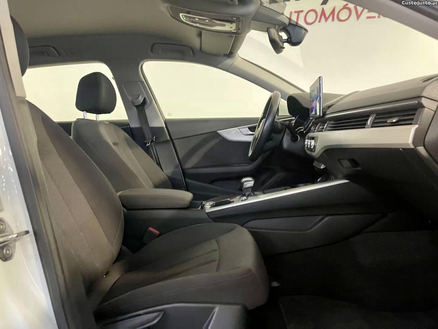 Audi A4 30 tdi s tronic — fotografia 19