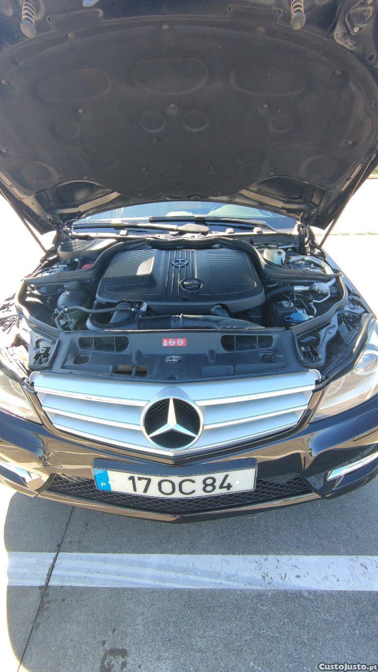 Mercedes-Benz C 250 AMG auto — fotografia 8