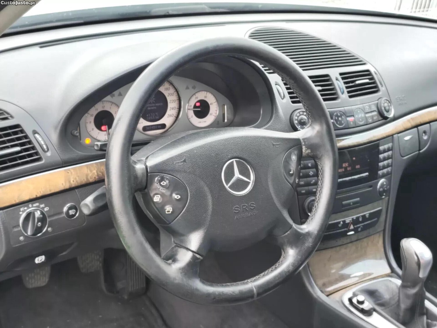 Mercedes-Benz E 220 CDi Avantgard — fotografia 11