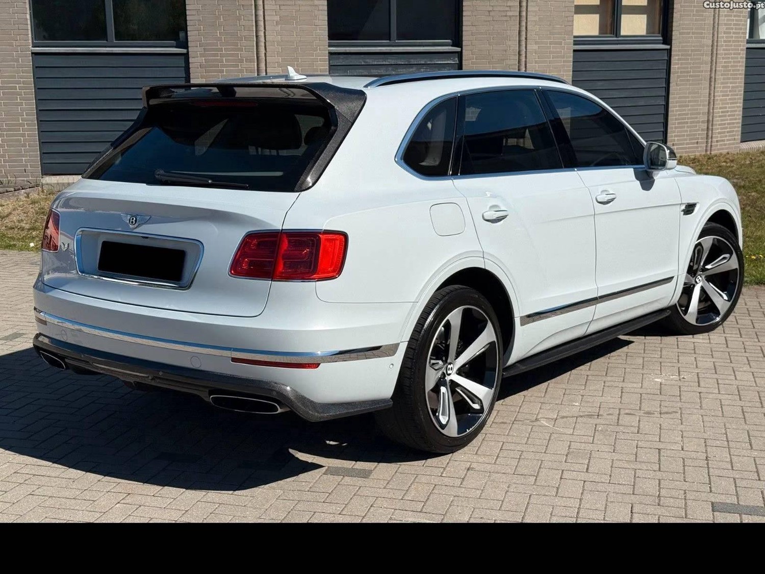 Bentley Bentayga W12 Mulliner - 17 foto 4