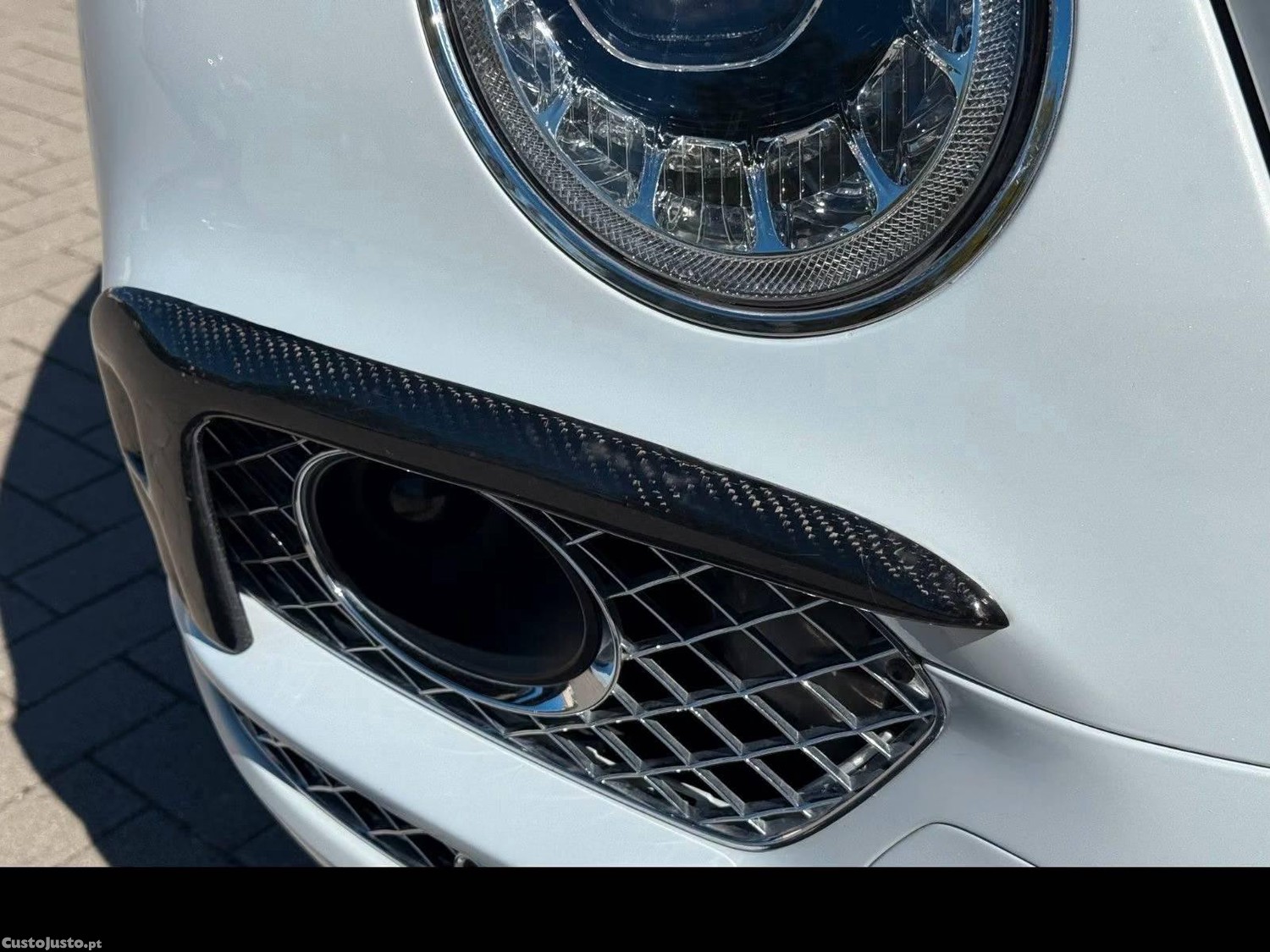 Bentley Bentayga W12 Mulliner - 17 foto 2