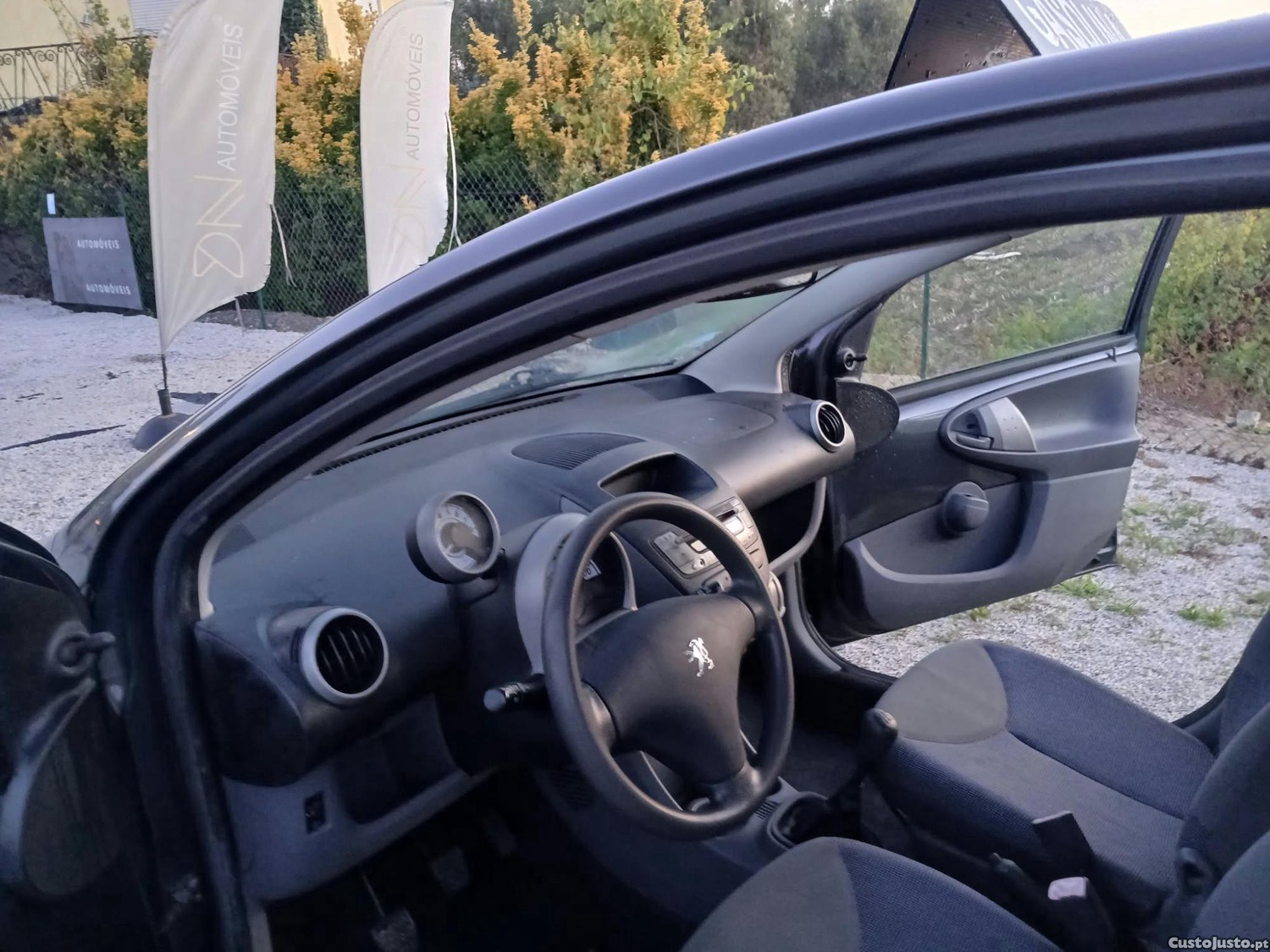Peugeot 107 1.0 Motor Toyota - 06 foto 3