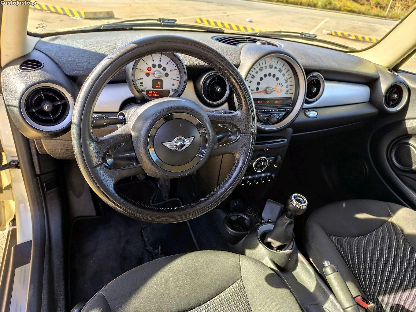 MINI Cooper one — photo 4
