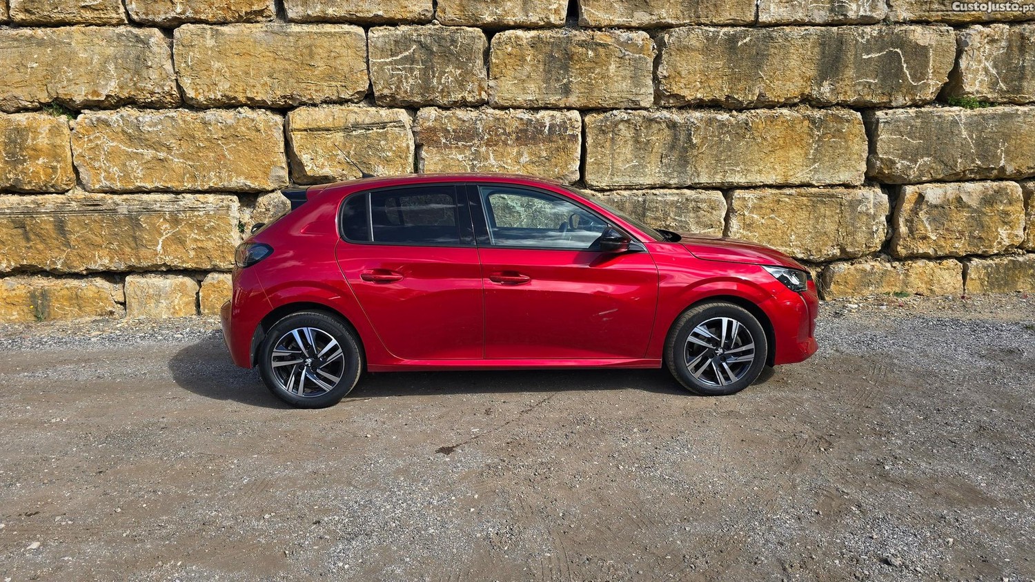 Peugeot 208 1.2 PureTech Allure EAT8 - 22 — photo 4
