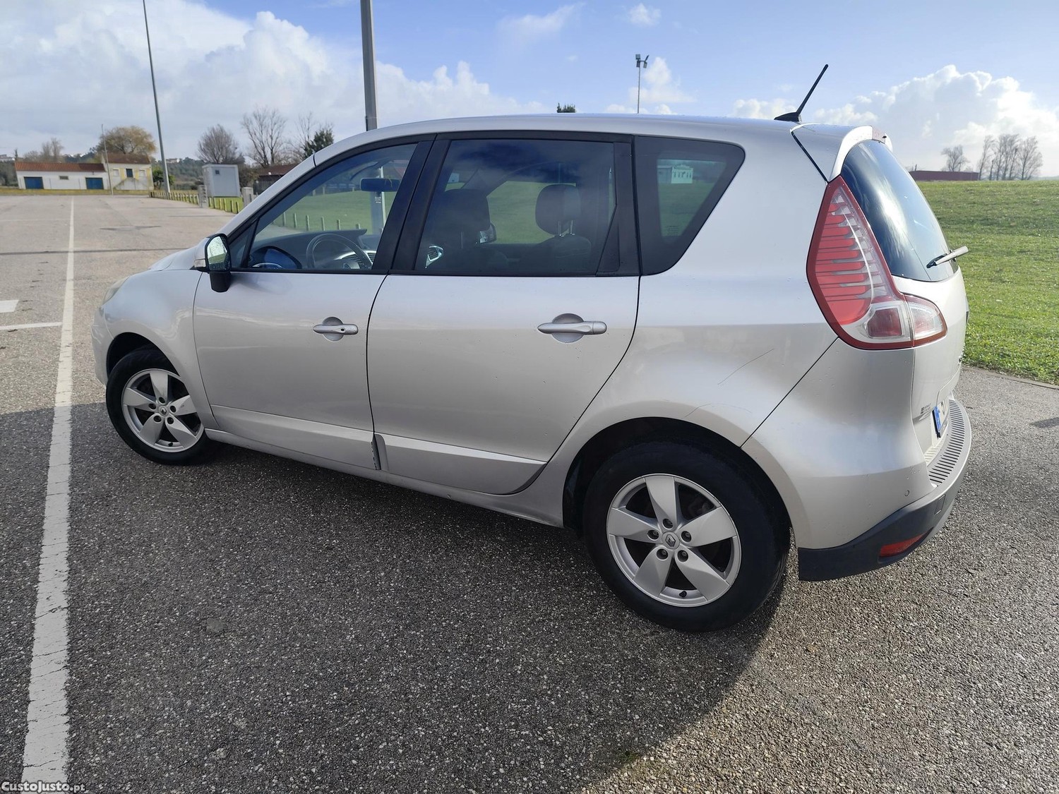 Renault Scénic 1.5DCI C/GPS - 09 — photo 4