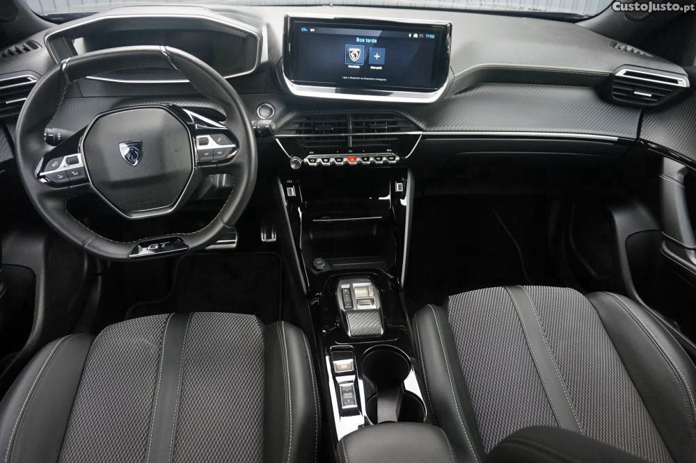 Peugeot e-2008 GT — fotografia 16