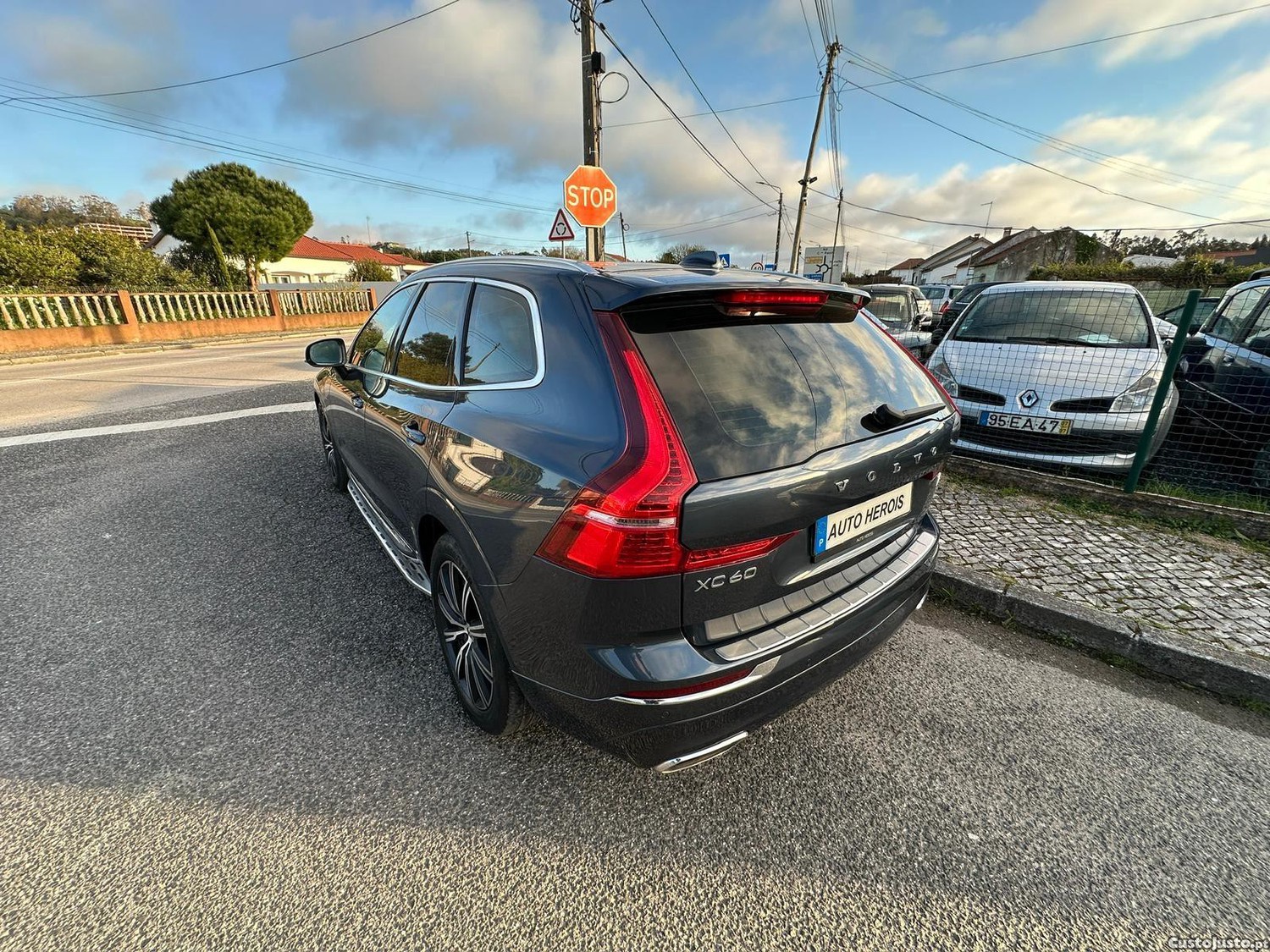 Volvo XC 60 T8 Inscription Nacional — fotografia 2