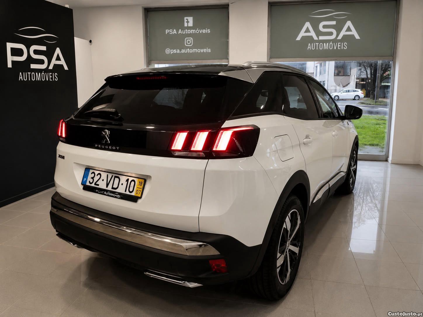 Peugeot 3008 1.5 BLUE HDI CROSSWAY — photo 3