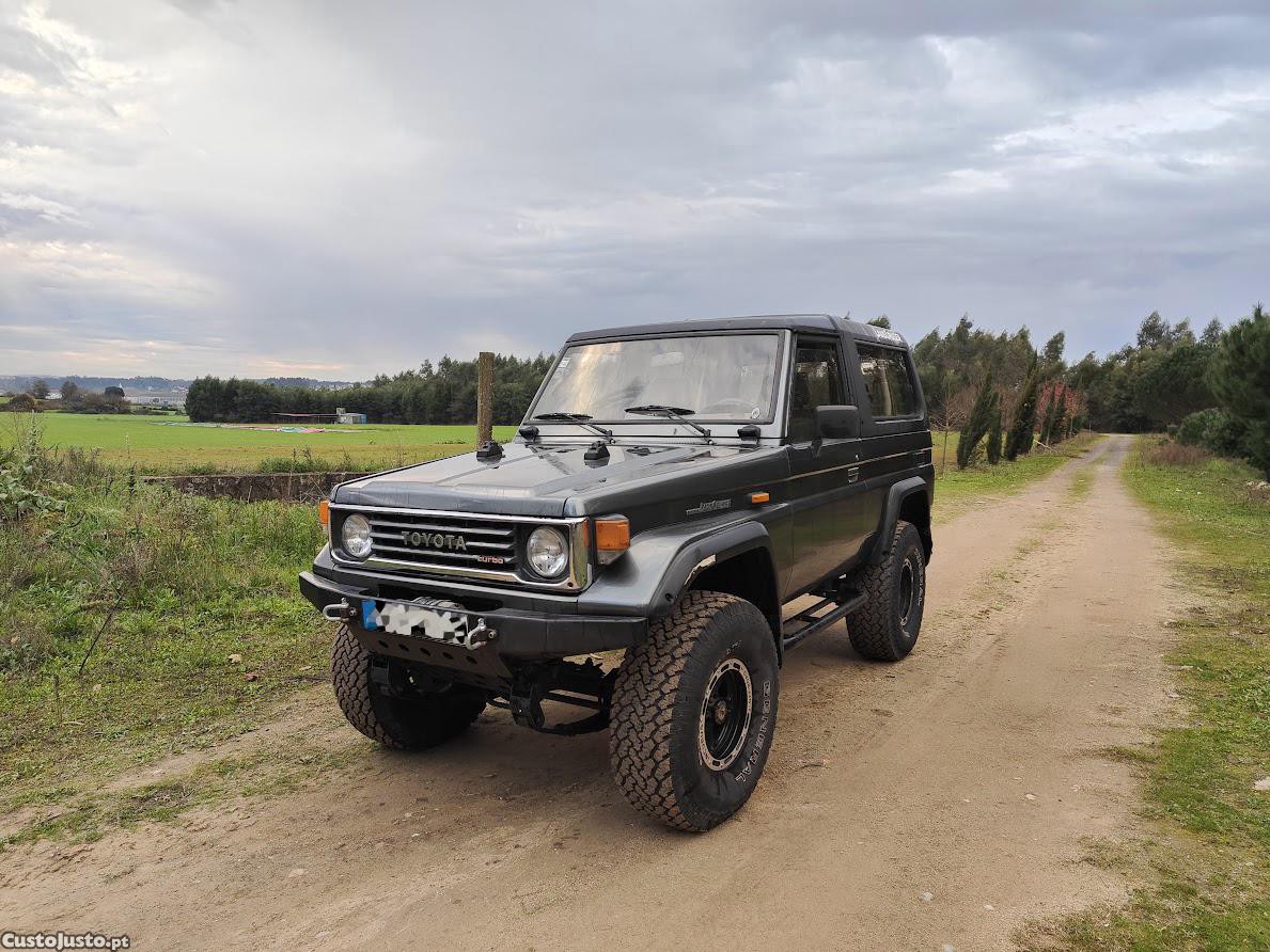 Toyota Land Cruiser bj73 kzt pneus 35 - 93