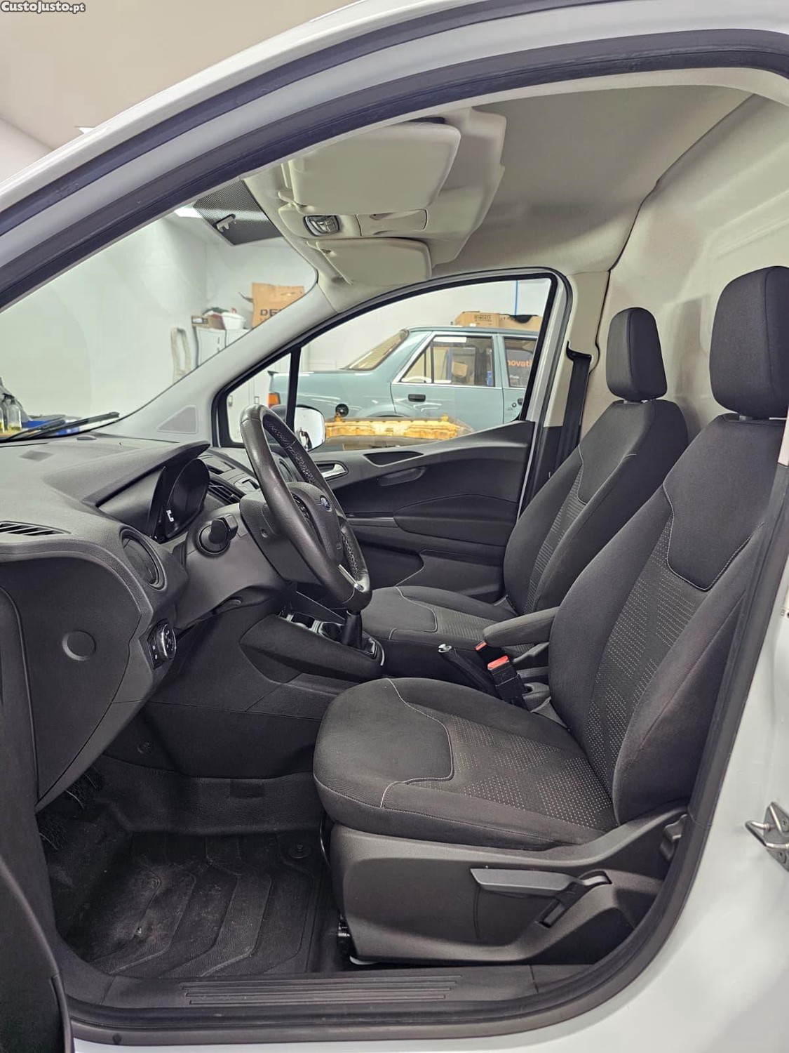Ford Transit 2LUG-C/IVA-ACEITO TROCA — fotografia 8