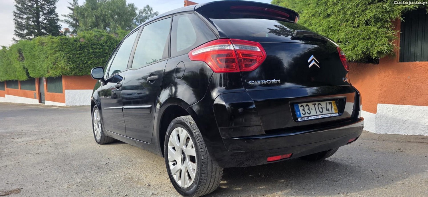 Citroën C4 Picasso 1.6 HDi Confort — fotografia 9