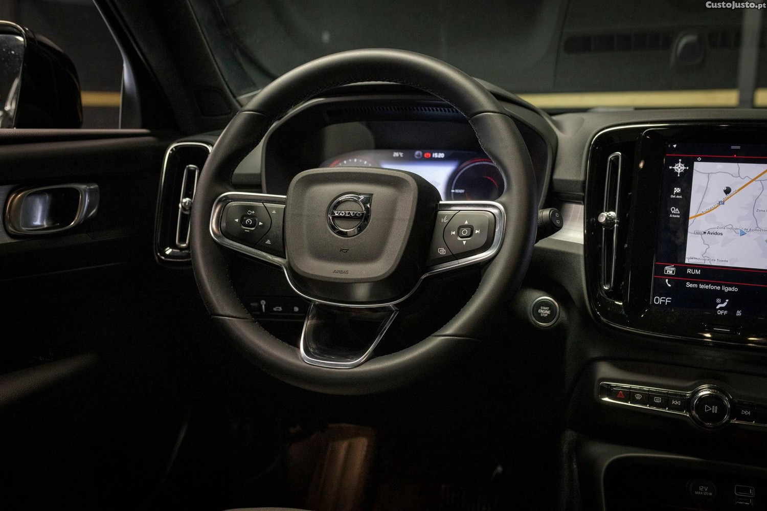 Volvo XC 40 1.5 T5 PHEV Core — fotografia 7