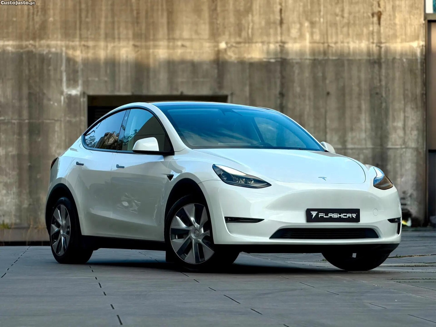 Tesla Model Y Long Range Dual Motor AWD - 23 foto 2