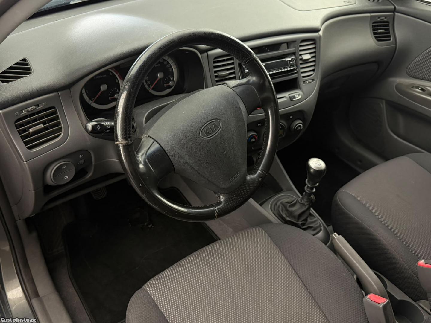 Kia Rio 1.5D 5P - 06 foto 5