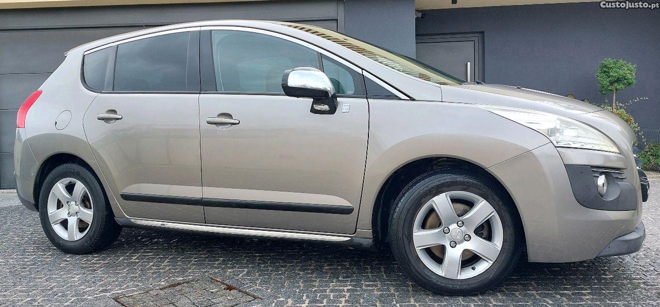 Peugeot 3008 2.0 HDi Hybrid4 - 13 foto 2