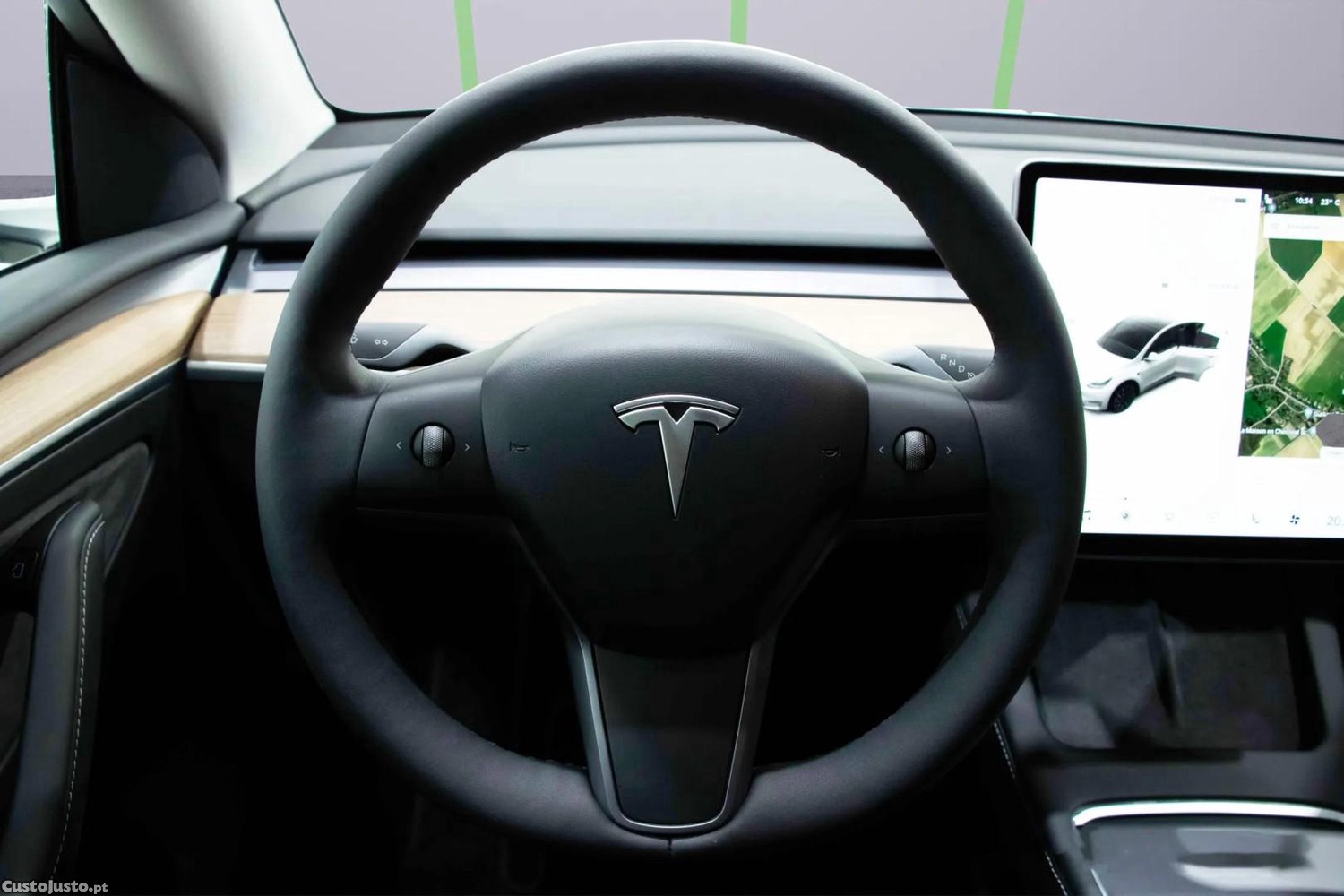 Tesla Model Y Standard — fotografia 7