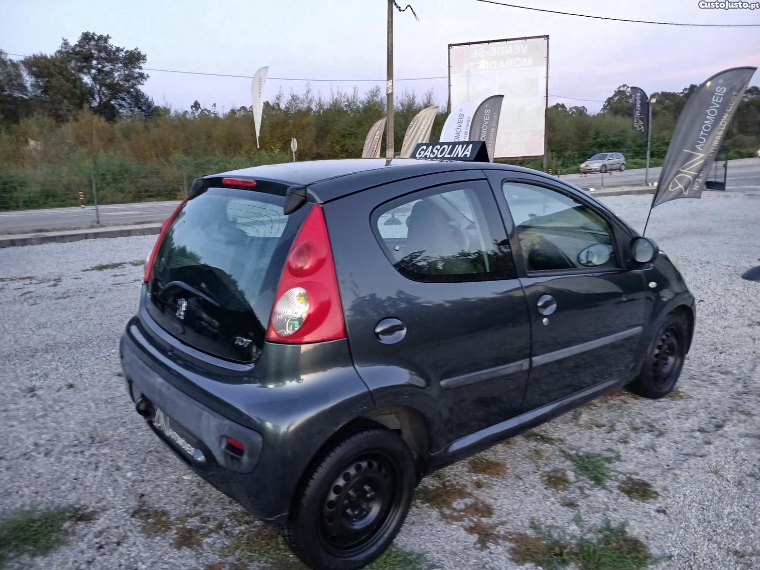 Peugeot 107 1.0 Motor Toyota - 06 foto 5