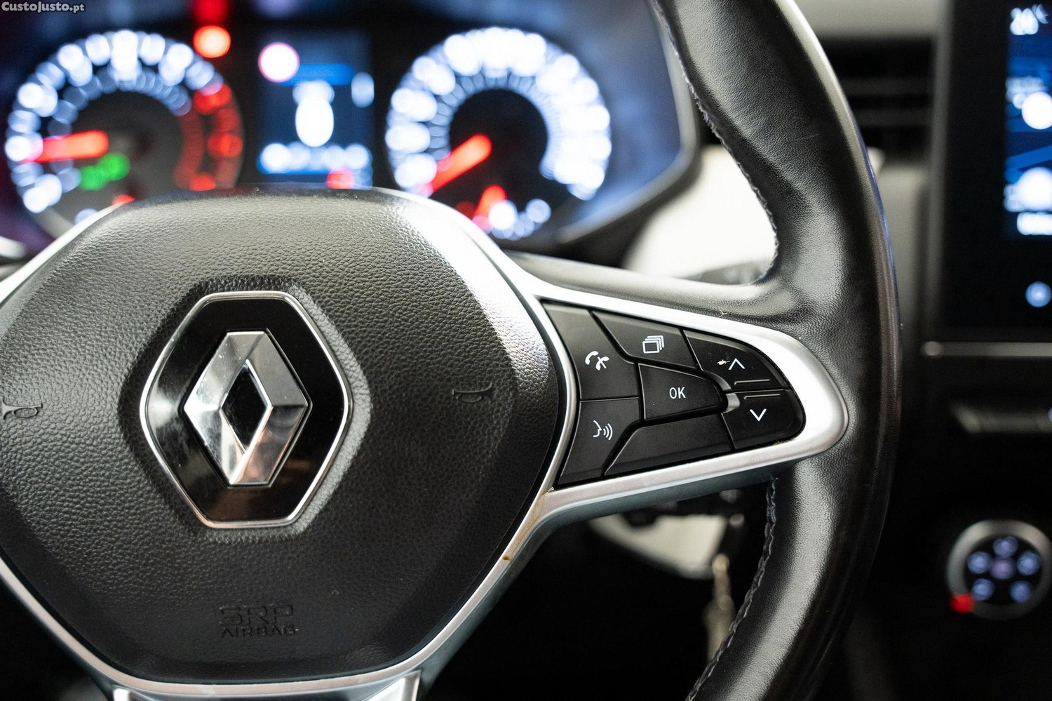 Renault Clio 1.0 TCe Limited — fotografia 4
