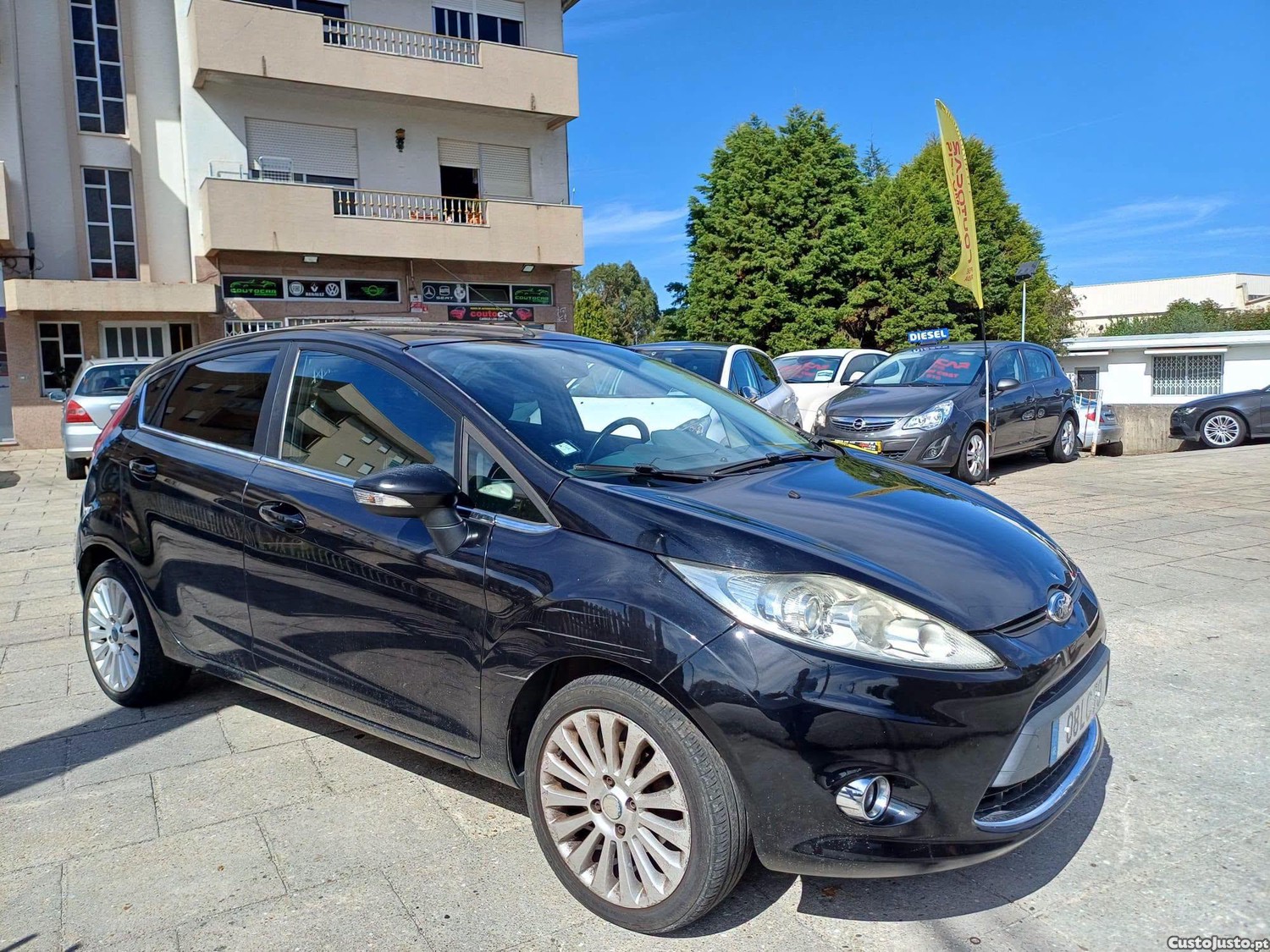Ford Fiesta 1.2i Nacional  poucos kms — photo 2