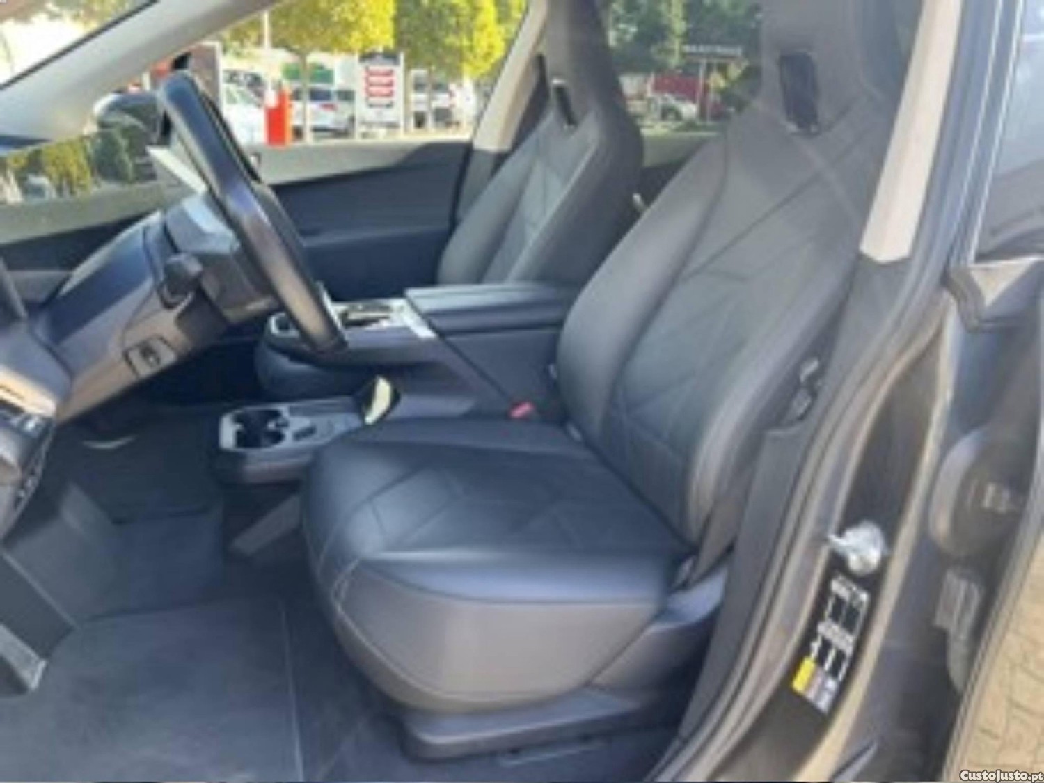 BMW iX xDrive 40 - 22 — photo 5