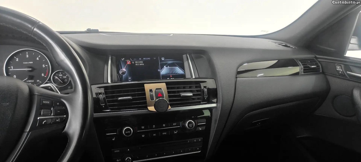 BMW X4 20 d xDrive Pack M Auto — fotografia 7