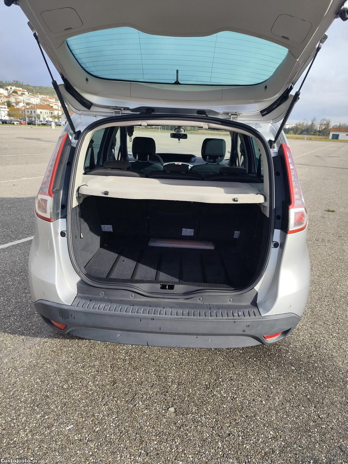Renault Scénic 1.5DCI C/GPS - 09 — photo 5
