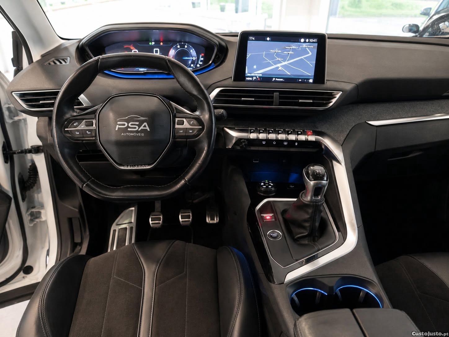 Peugeot 3008 1.5 BLUE HDI CROSSWAY — photo 4
