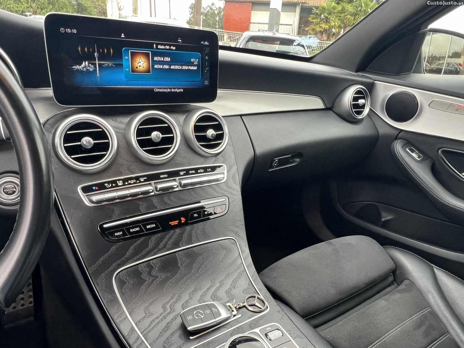 Mercedes-Benz C 200 AMG Line 160 Cv — fotografia 3