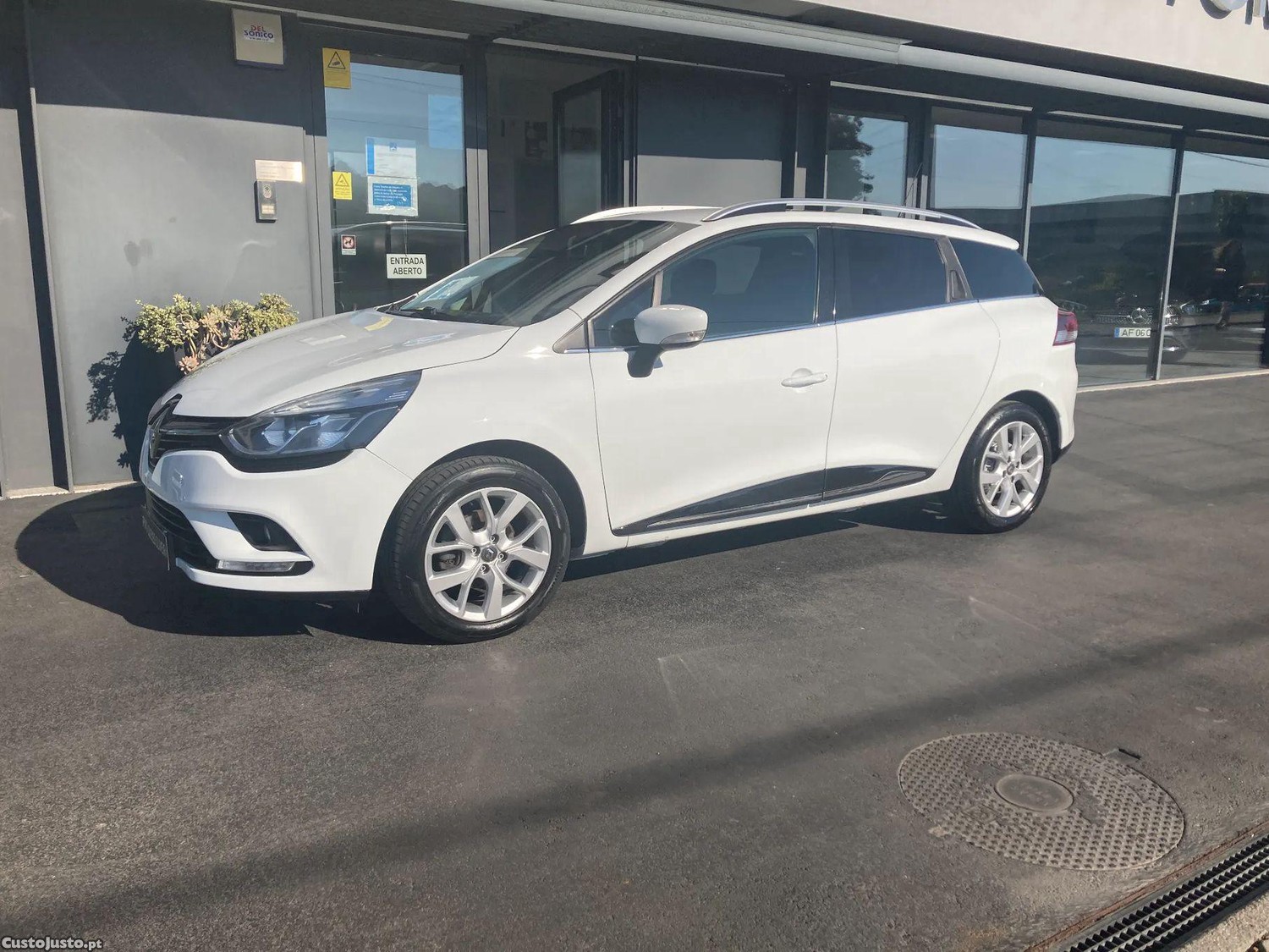 Renault Clio 1.5 dCi Limited — photo 4