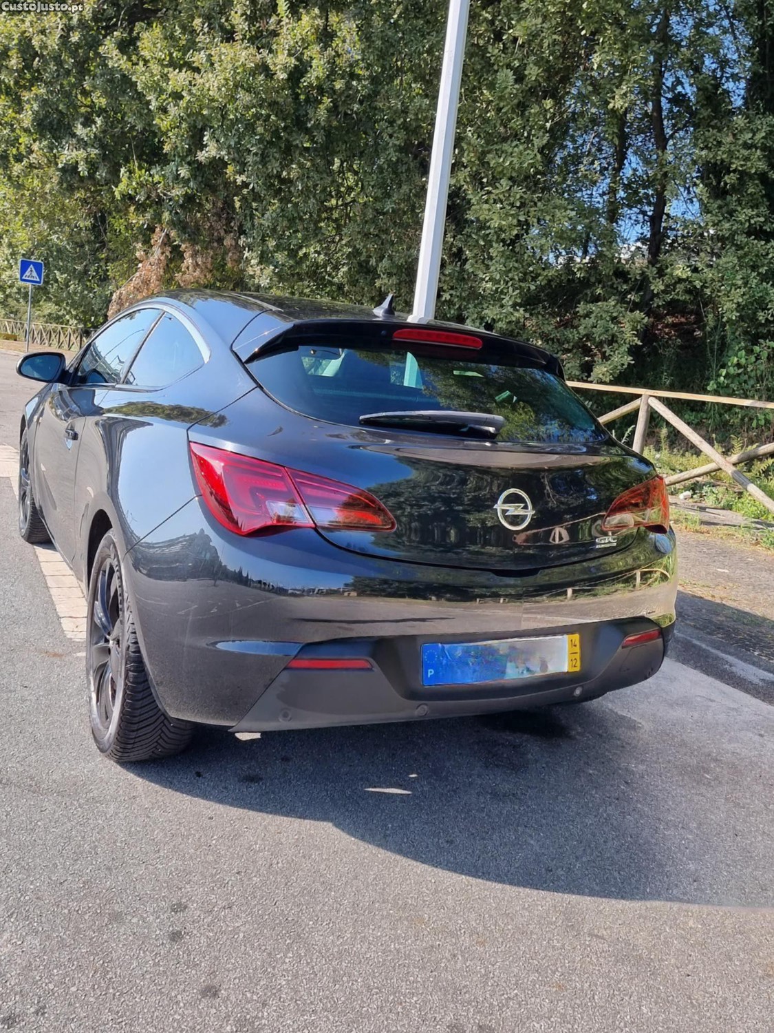 Opel Astra J gtc — fotografia 5