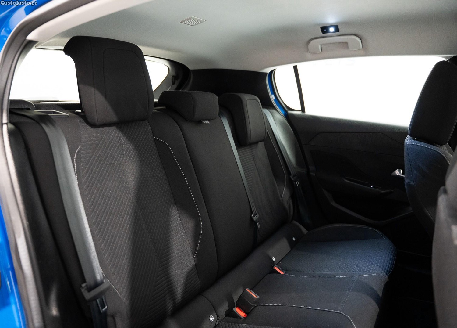 Peugeot 308 1.5 BlueHDi Active Pack — fotografia 3