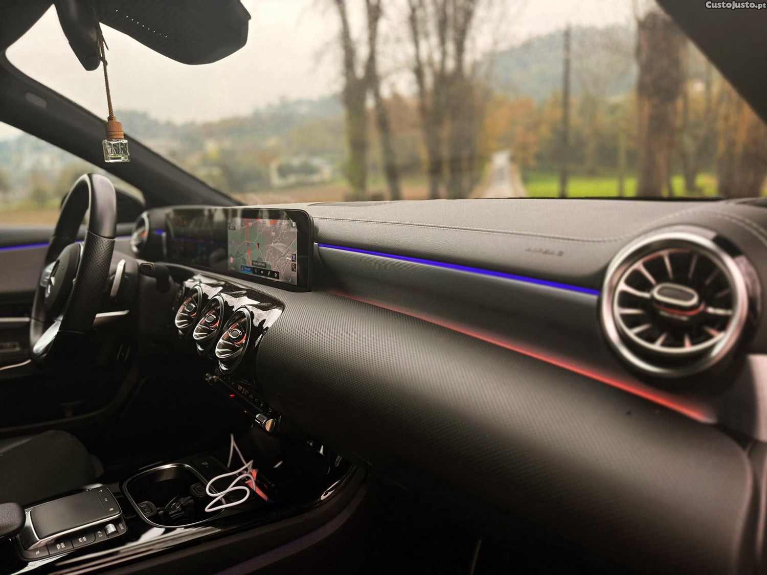Mercedes-Benz A 250 e AMG Line — fotografia 12