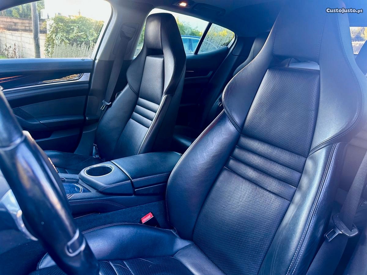 Porsche Panamera 4S - 10 — photo 3