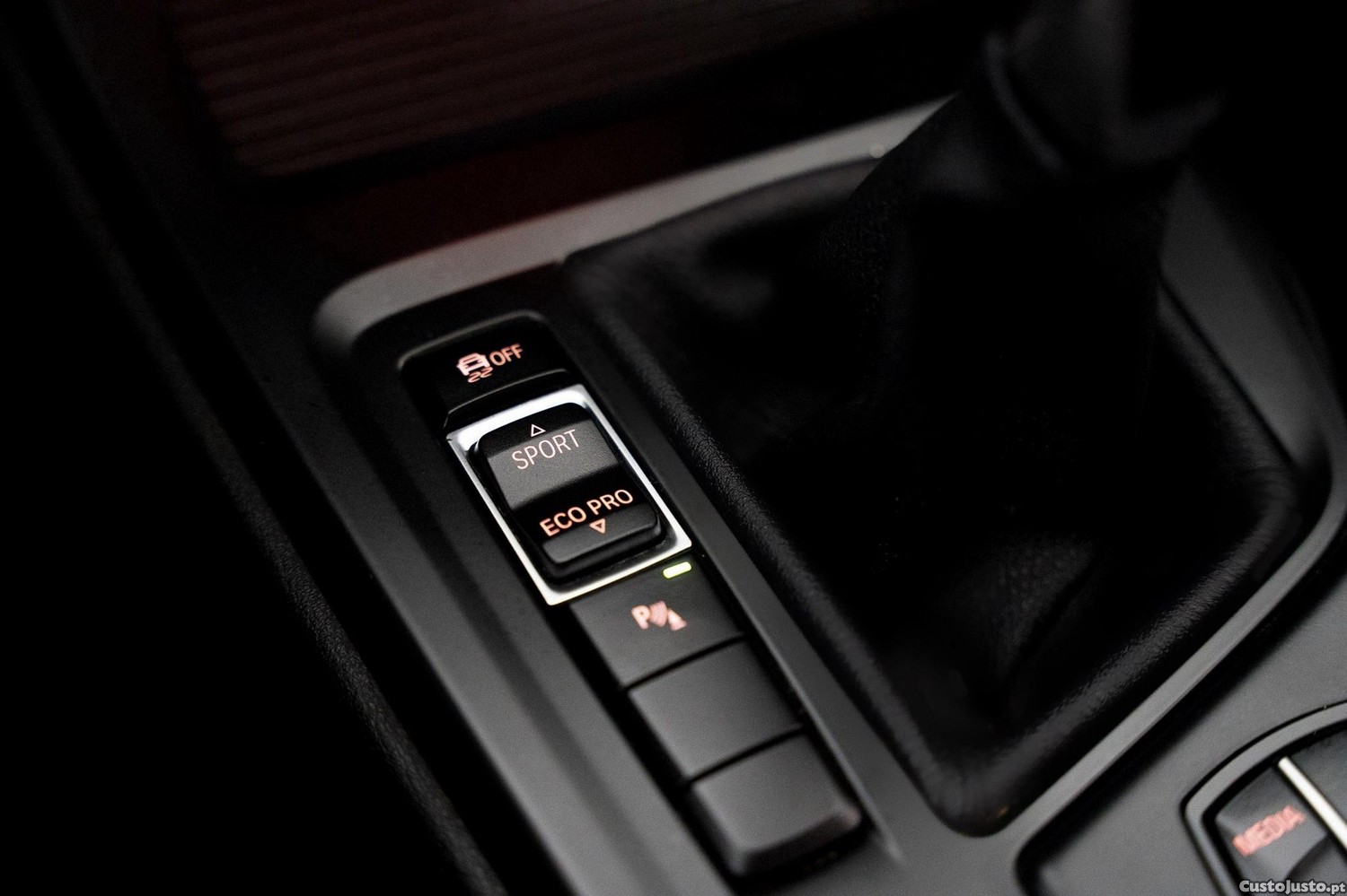 BMW X1 16 d sDrive Advantage — fotografia 8
