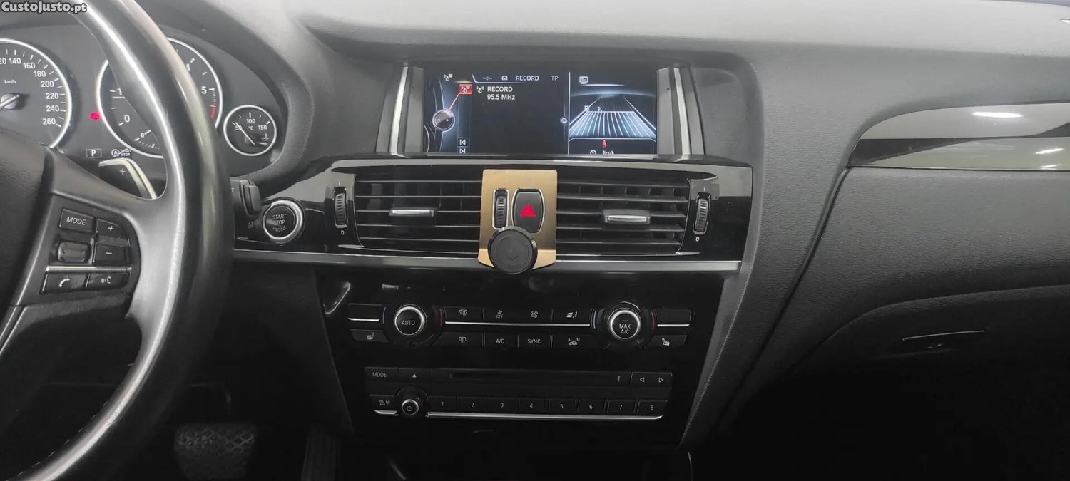 BMW X4 20 d xDrive Pack M Auto — fotografia 6
