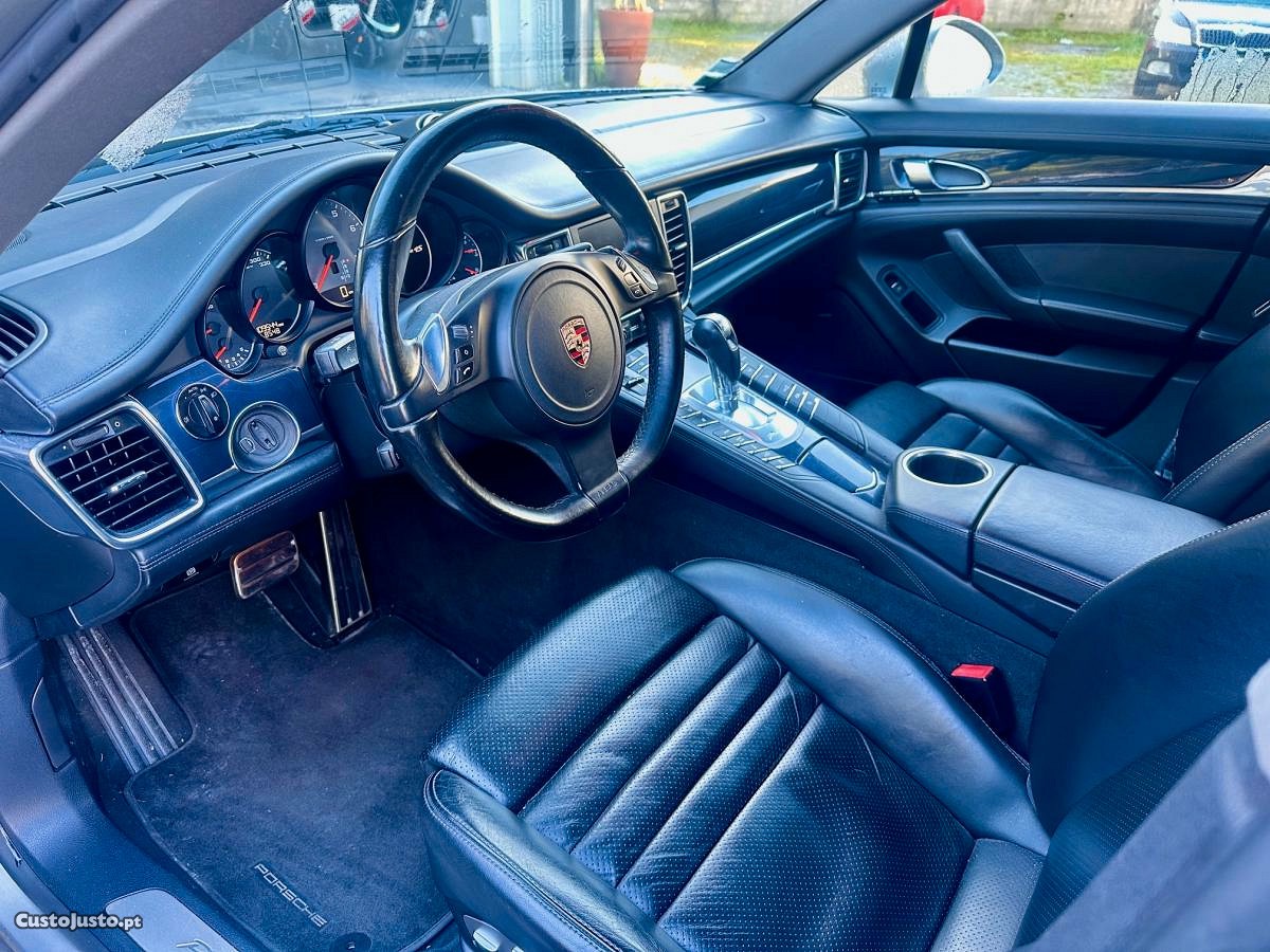 Porsche Panamera 4S - 10 — photo 2