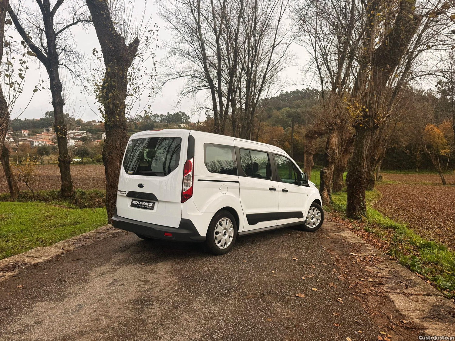 Ford Tourneo Grand 1.5 TDCi Trend Powershift - 17 — photo 5