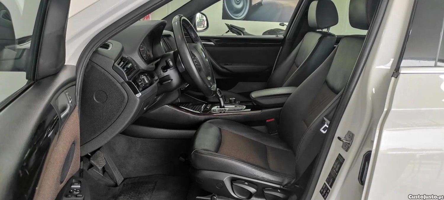BMW X4 20 d xDrive Pack M Auto — fotografia 16