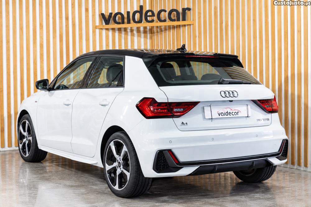 Audi A1 30 TFSI S line Full - 23 foto 2