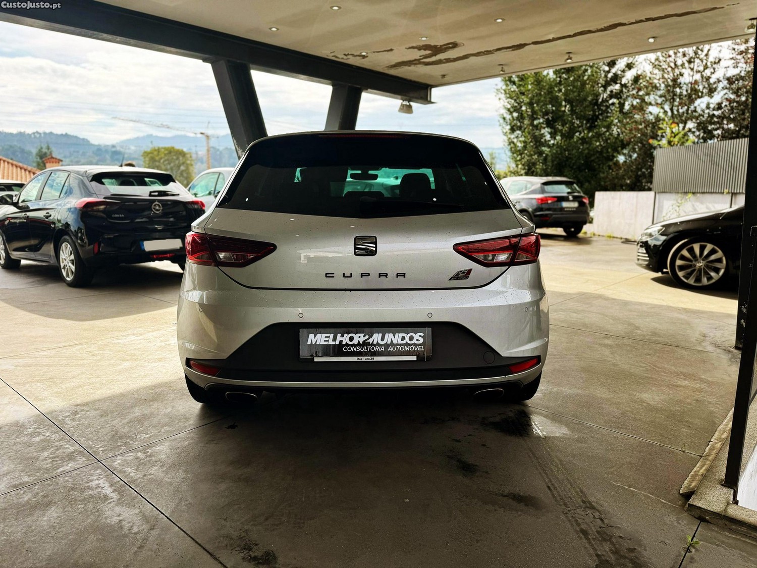 SEAT Leon 2.0 TSI S&S DSG Cupra 290 — fotografia 12