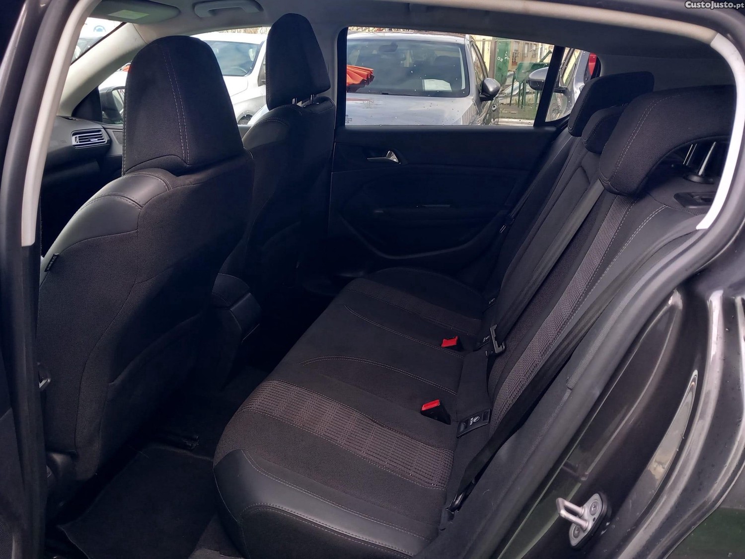 Peugeot 308 nd — fotografia 3