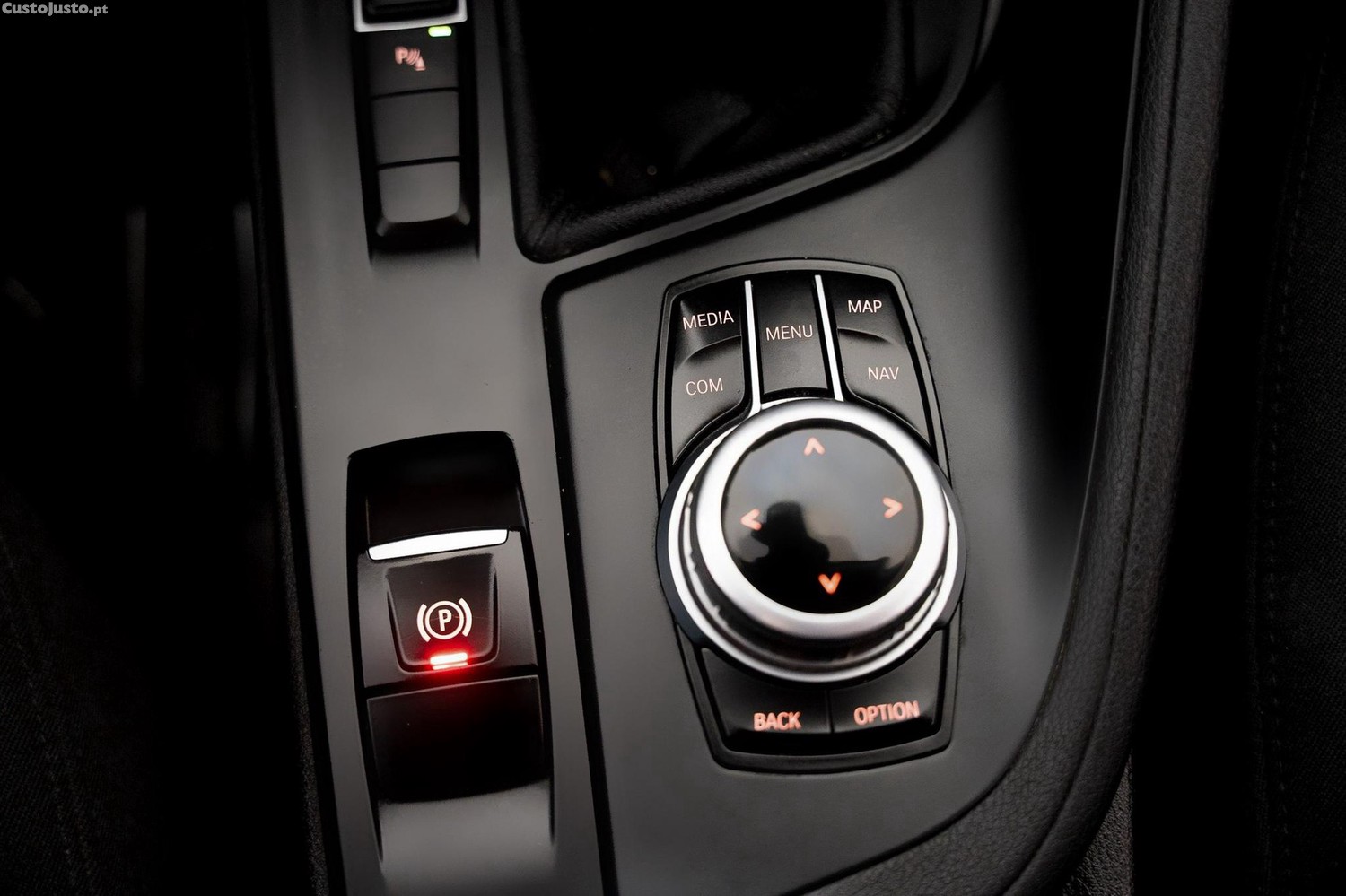 BMW X1 16 d sDrive Advantage — fotografia 7