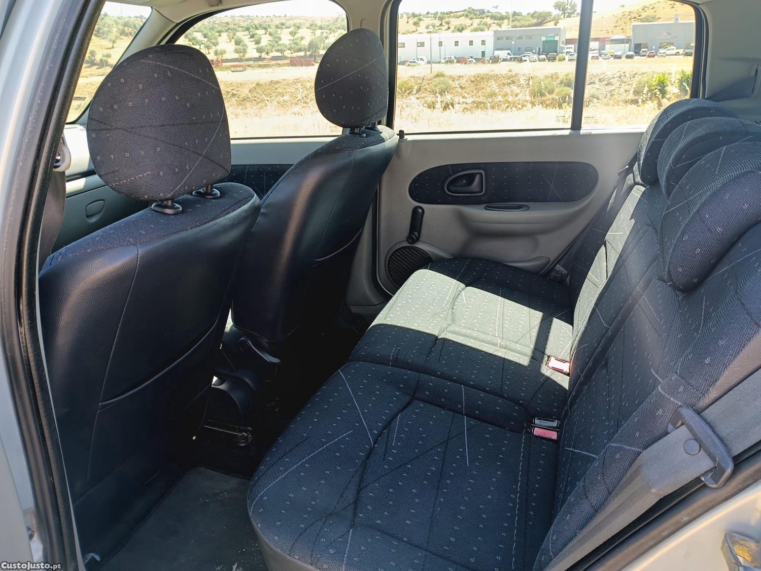 Renault Clio II — fotografia 4
