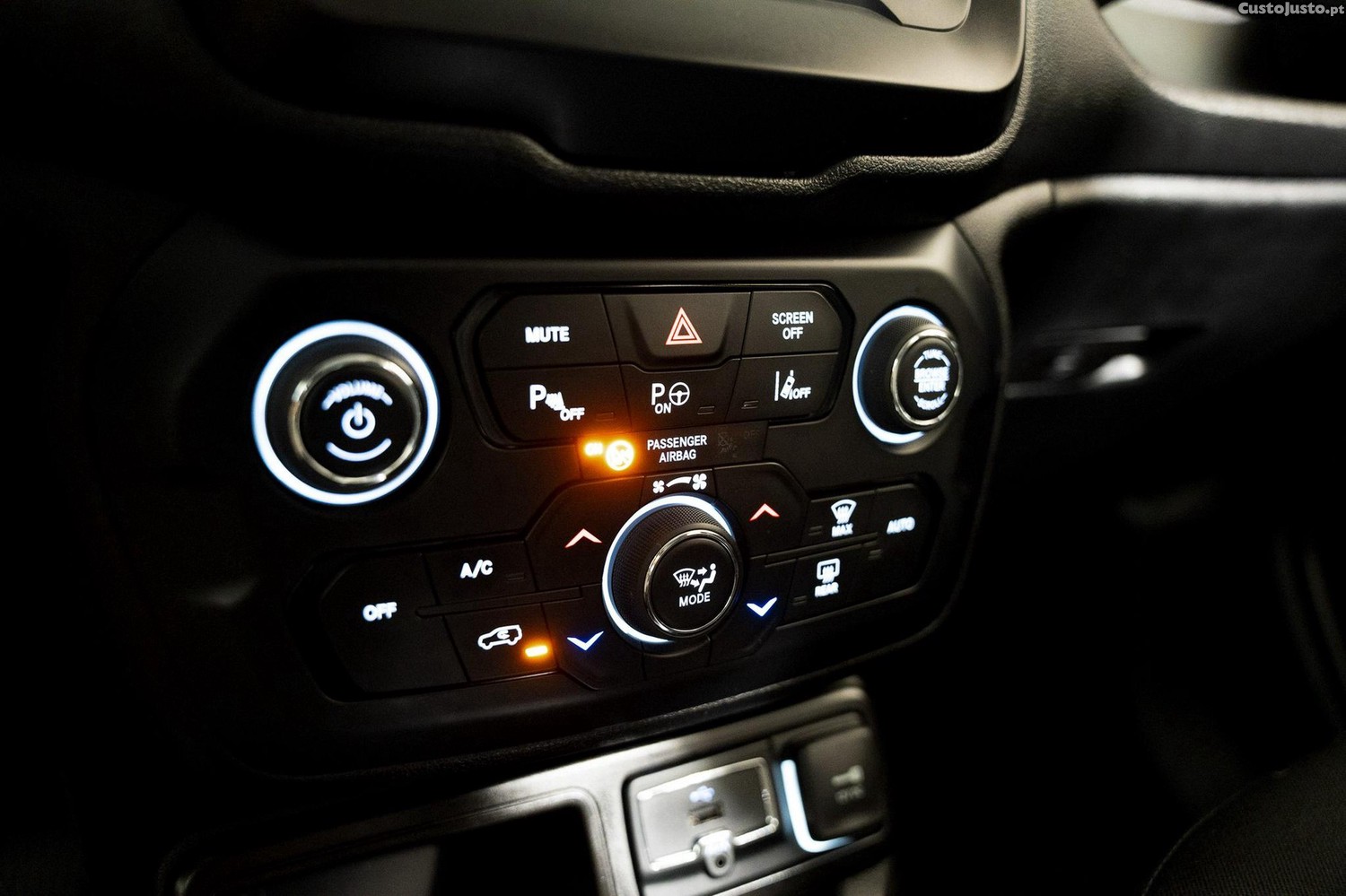 Jeep Renegade 1.0 T Limited — fotografia 8
