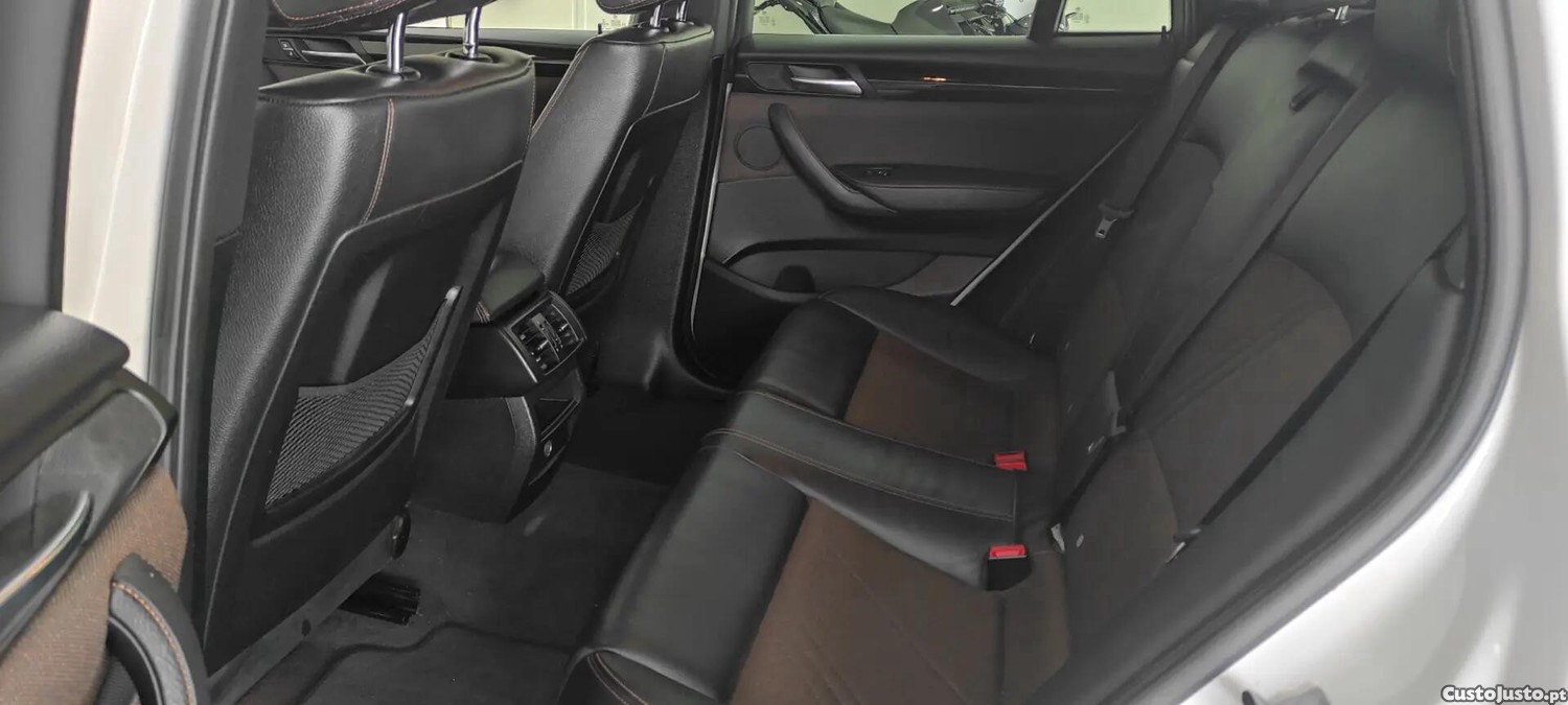 BMW X4 20 d xDrive Pack M Auto — fotografia 26