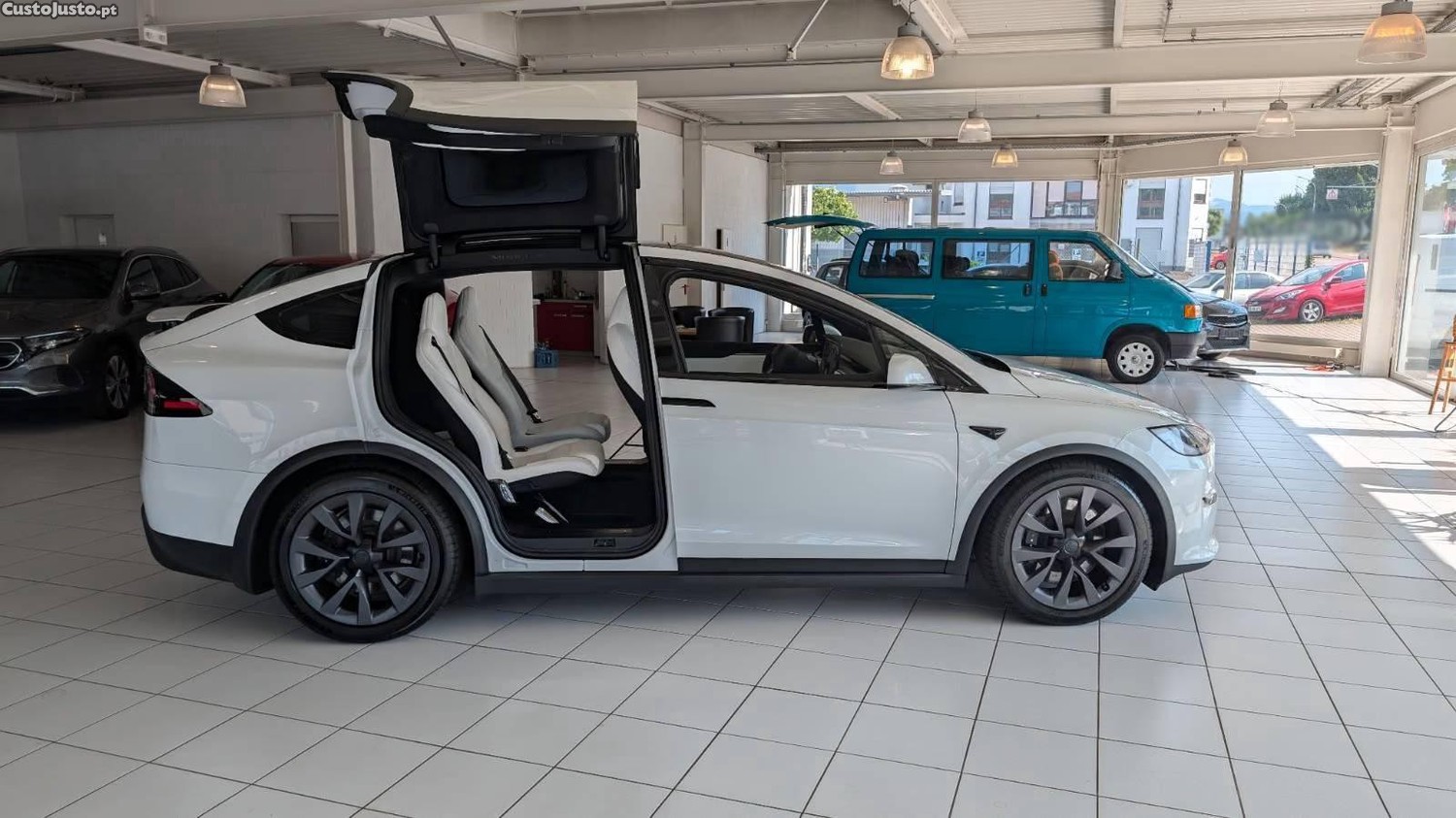 Tesla Model X Plaid AWD - 22 — photo 3